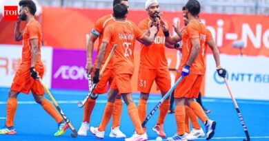 Hockey India’s ‘blue’ promise goes up in smoke as Indian groups put on saffron at Asian Games