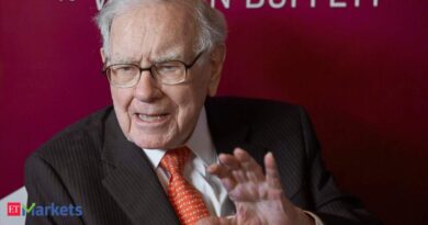 Father time all the time wins! What Warren Buffett’s 4-word farewell message means