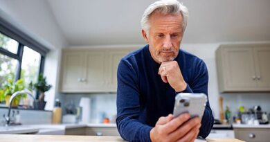 Main mortgage warning as Brits carrying debt into retirement