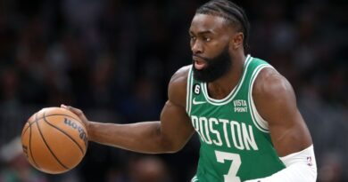 Boston Celtics become the first team in NBA to reach 30 wins with victory over New Orleans Pelicans