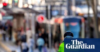 Australians ‘scrambling’ for second jobs to cope with rising mortgage repayments and price of residing | Australian marketplace
