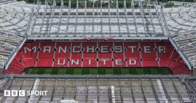 Man Utd borrow one other £90m to take debt to greater than £1.1bn