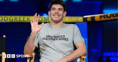 Briton George Staines claims 61-second win to earn UFC contract