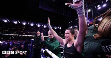 Taylor vs Pili: Boxing world pays tribute to ‘one of the best to ever do it’