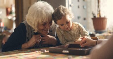 The affordability disaster made 37% of fogeys rely on monetary assist from mother and father or grandparents