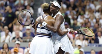 Serena, Venus Williams lose 3rd-set tiebreak in US Open return