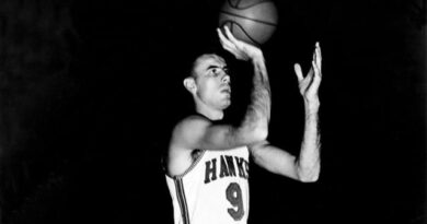 Bob Pettit, imposing Hawks nice and first NBA MVP, dies at 93