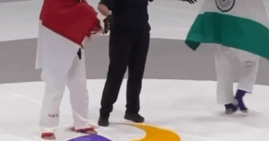 Indian MMA fighter loses on a tie breaker however refuses to simply accept the outcomes and shake arms with the referee and her opponent