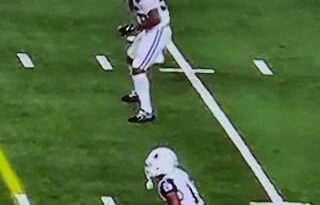 Dallas defender casually puking presnap