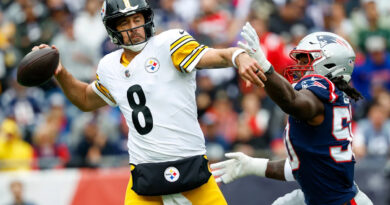 Patriots tee off on Aaron Rodgers, hapless Steelers offense to bounce again from Week 1 loss