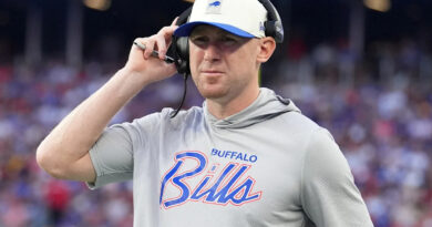 Bills’ Joe Brady rewards gamers after win over Lions