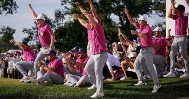 Americans rally in singles to win eleventh straight Presidents Cup