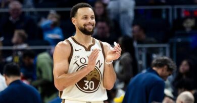 Sources: Warriors, Curry attain 2-year extension value $116 million