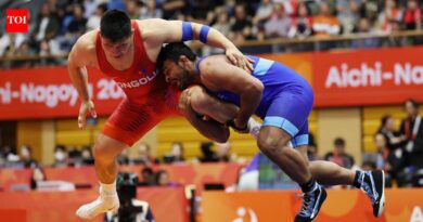 Deepak Punia holds off Ganbaatar 2-1 to clinch Asian Games wrestling bronze