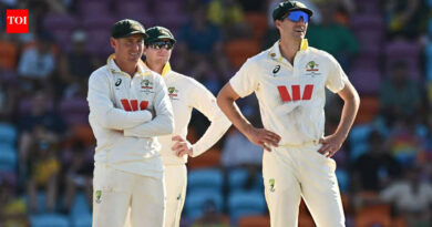 Josh Hazlewood, Pat Cummins put Australia on brink of win as South Africa face 319-run chase on Day 5
