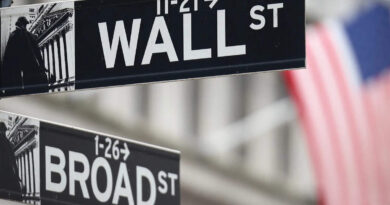 US shares: Dow, S&P 500 finish larger as merchants shift from AI to healthcare