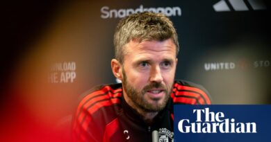 ‘It’s actually not a drama’: Carrick sticks to the script after Martínez storm