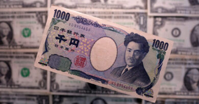 Yen shines as AI jitters spur safe-haven rush