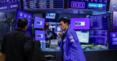 US Exchanges In the present day: Dow ends 600 pts decrease as AI doubts persist forward of Fed meet