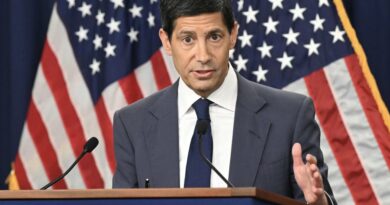 Fed holds charges regular as a governor and president dissent collectively for the primary time since 1992
