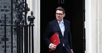 New blow for Andy Burnham as Amazon slashes 1,000 jobs