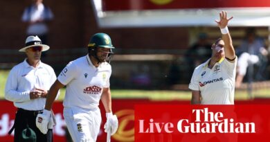 South Africa v Australia: second males’s cricket Test, day three – stay