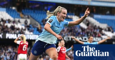 Extra woe for Arsenal as Manchester City march on – Girls’s Soccer Weekly podcast