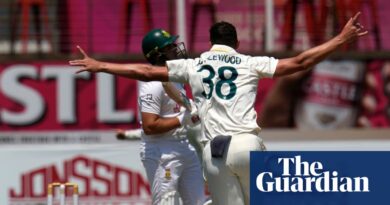 Josh Hazlewood reminds Australia of his value with 6-49 to see off South Africa