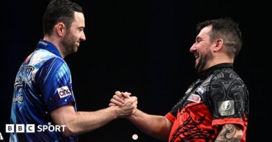 Jonny Clayton beats Luke Humphries to say Swiss title