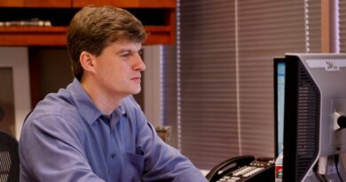 Michael Burry Unpacks His Evolving Wager In opposition to the Market’s AI Commerce