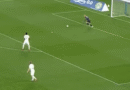 Troy Parrott Takes On the Defense Alone with a Brilliant Solo Goal