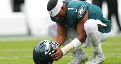 NFLPA calls for ‘full investigation’ into Hurts’ medical care