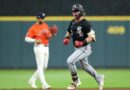White Sox sweep Astros for first playoff sequence win since 2005