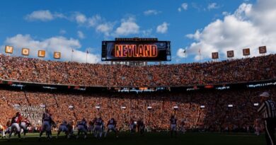Neyland Stadium Hits RECORD 130.3 Decibels On Third Saturday In October