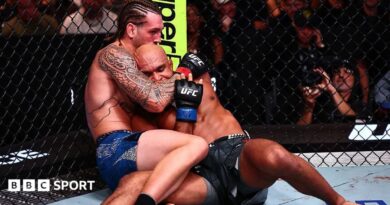 UFC: Brendan Allen submits Christian Leroy Duncan to derail Briton’s title hopes