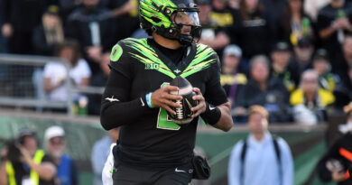 Oregon reportedly benching QB Dylan Raiola in favor of Brock Thomas for Nebraska recreation