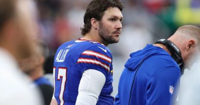 NFL Insider reveals why Bills should dwell or die by Josh Allen