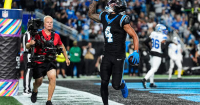 Kelvin Sheppard says Detroit Lions protection is ‘banging on this wall’