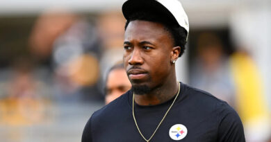 Aaron Rodgers points remaining Joey Porter Jr. message after Steelers lose to the Browns