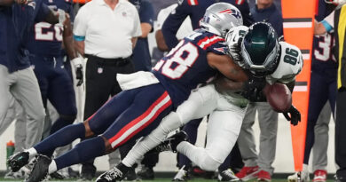 Injury-plagued Patriots make two roster strikes forward of Bills matchup