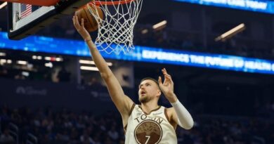 Warriors’ Kristaps Porzingis stays out indefinitely however can be round group