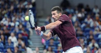 Novak Djokovic begins China Open with first win since July